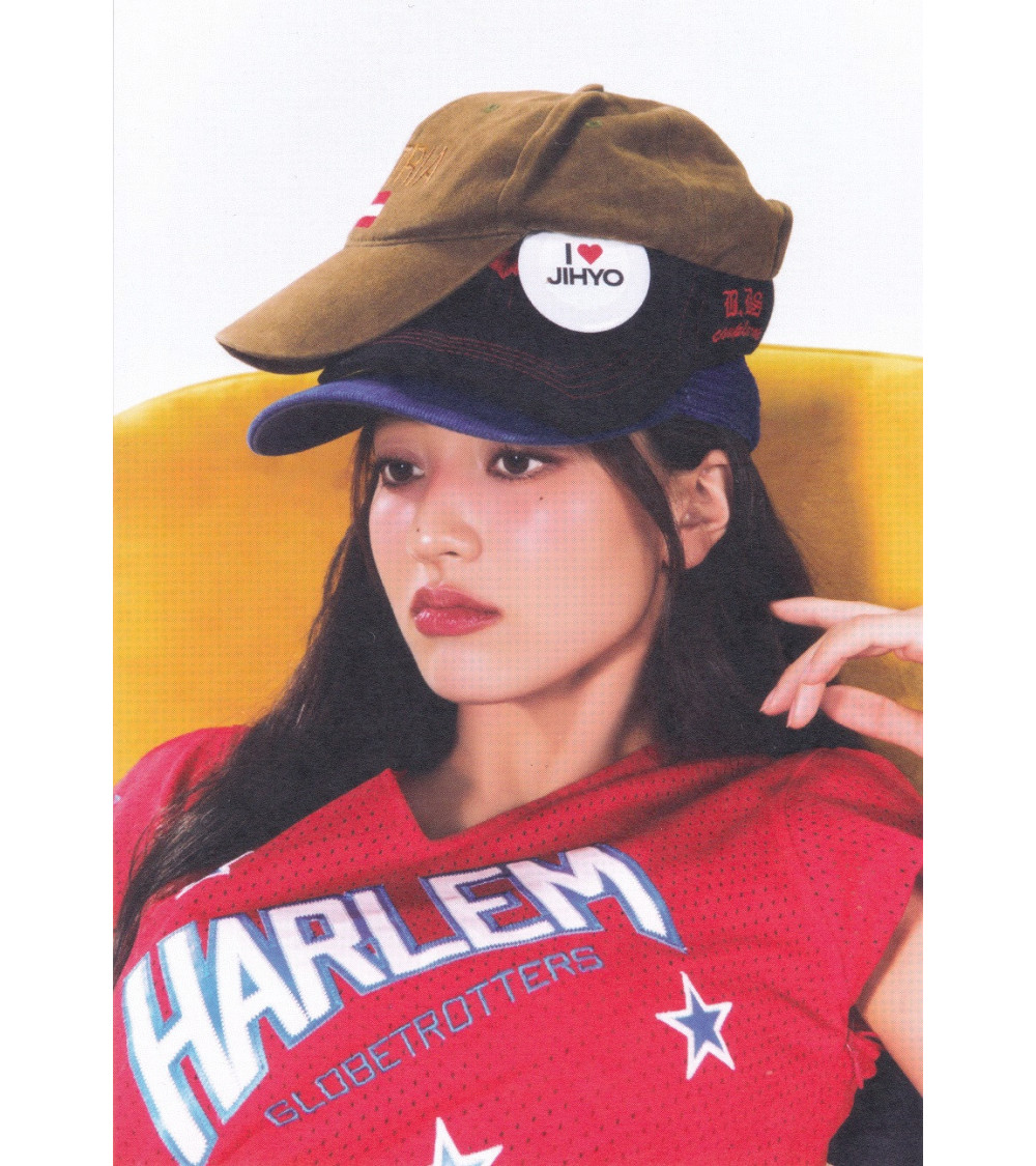 KARTA POCZTOWA: TWICE - COLLECTOR 2025 SEASON'S GREETINGS - JIHYO VER.