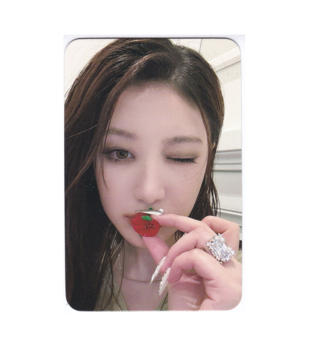 KARTA: I-DLE - WE ARE - SHUHUA VER. 2