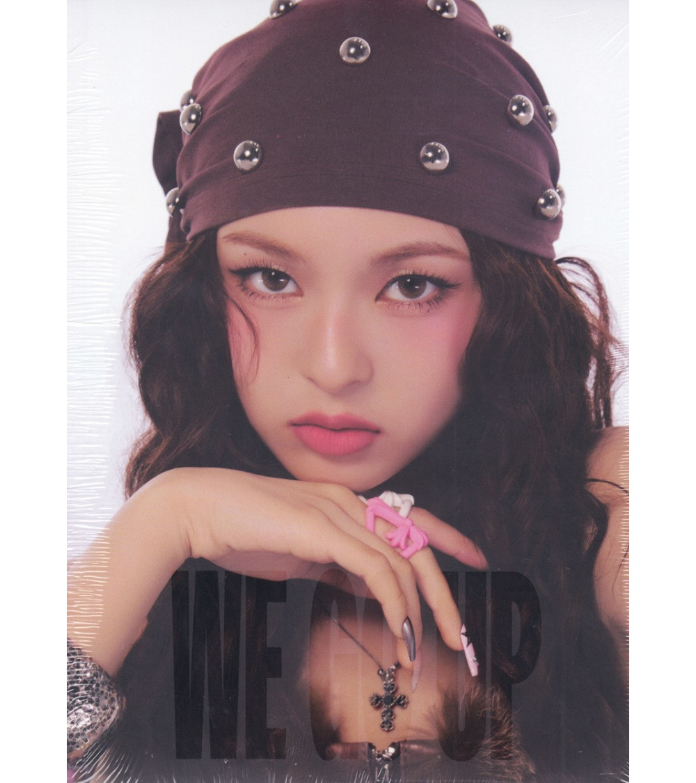 BABYMONSTER WE GO UP PATTERN VER CHIQUITA babymonster-we-go-up-pattern-ver-chiquita