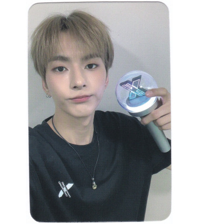 KARTA: XDINARY HEROES - OFFICIAL LIGHT STICK VER. O.DE