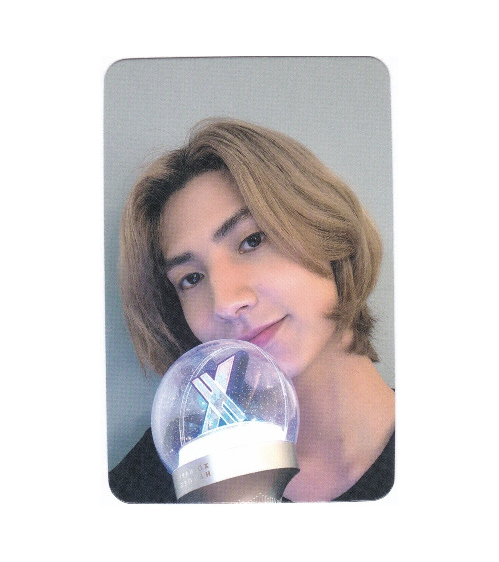 KARTA: XDINARY HEROES - OFFICIAL LIGHT STICK VER. JOOYEON