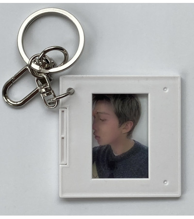 BRELOCZEK: BTS - ARIRANG - FILM-MOUND KEYRING POB WEVERSE VER. RM